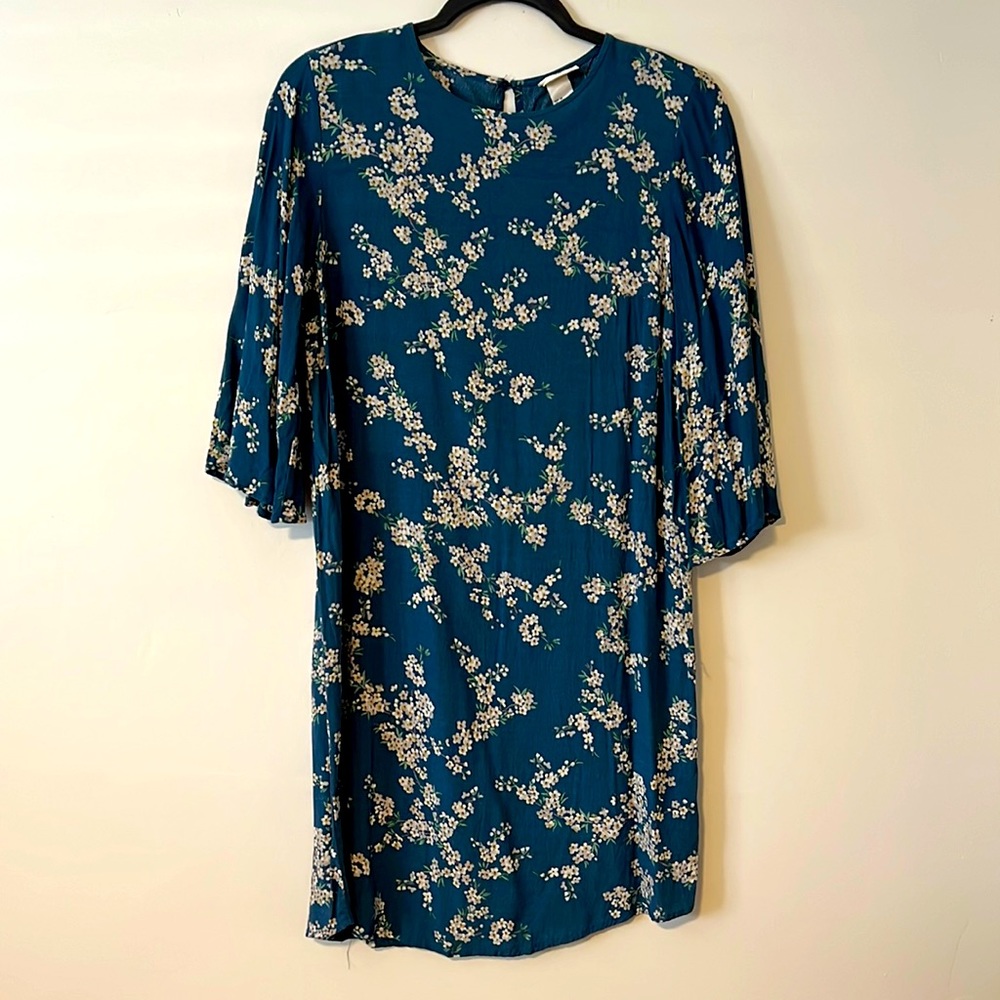 Flutter Sleeve Dress